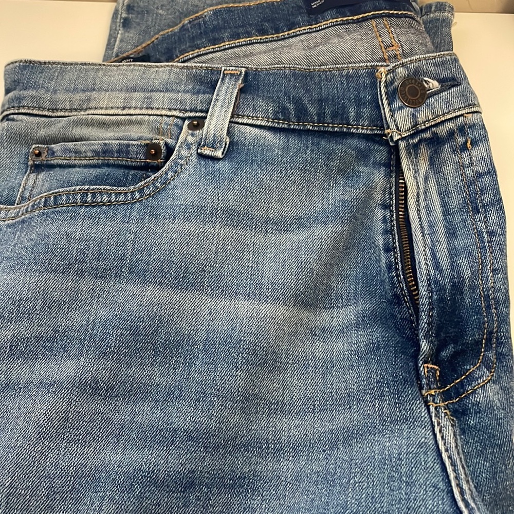 Hollister Jeans Men’s size 36x34. Excellent condition